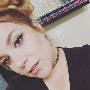 Meet your Posher, Celeste